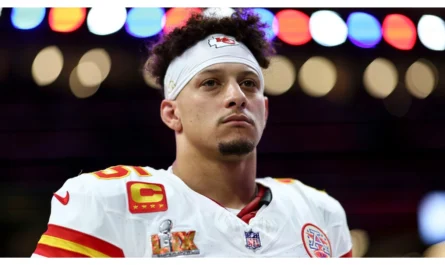 Patrick Mahomes 250 passing touchdowns
