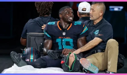 Tyreek Hill knee injury update
