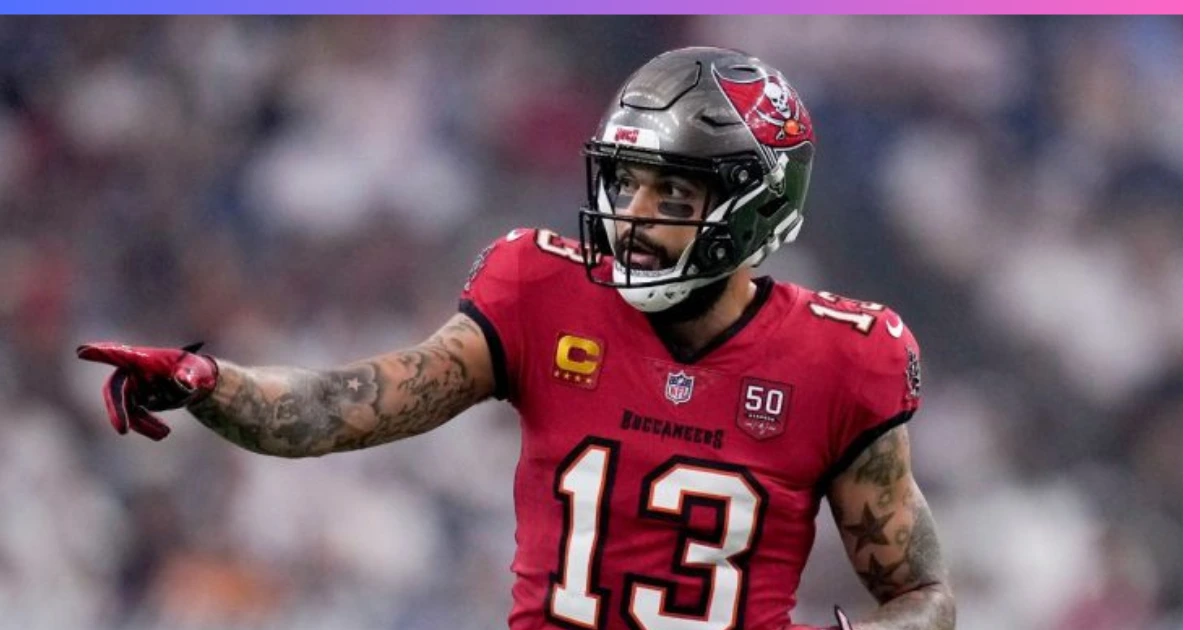 Mike Evans broken clavicle