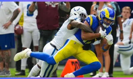 Xavien Howard Colts reserve retired