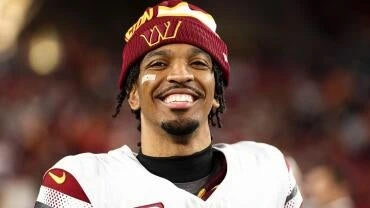 Jayden Daniels benched 2025